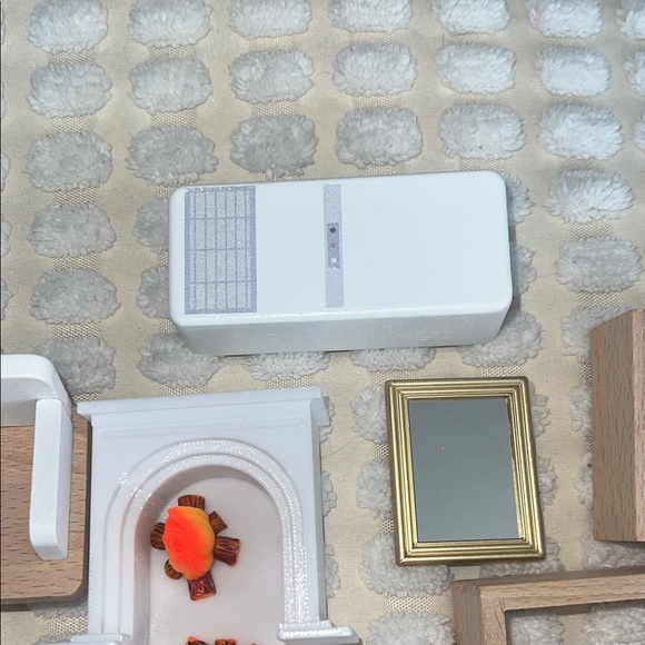 Assorted Home Decor Set - Picture 5 of 10